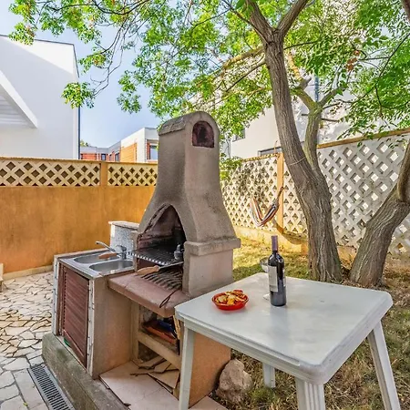 1 Bedroom Front In * Medulin