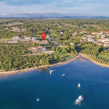 1 Bedroom Front In Medulin
